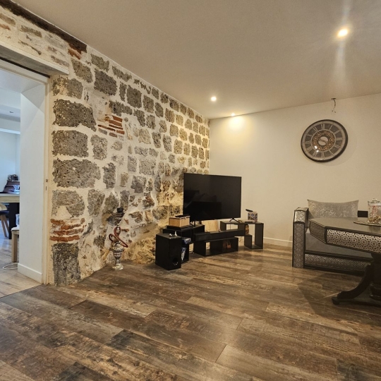  Annonces AIGUILLON : Immeuble | PORT-SAINTE-MARIE (47130) | 200 m2 | 99 000 &euro; 