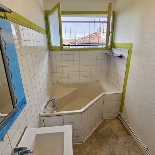  Annonces AIGUILLON : Maison / Villa | TONNEINS (47400) | 123 m2 | 89 000 &euro; 