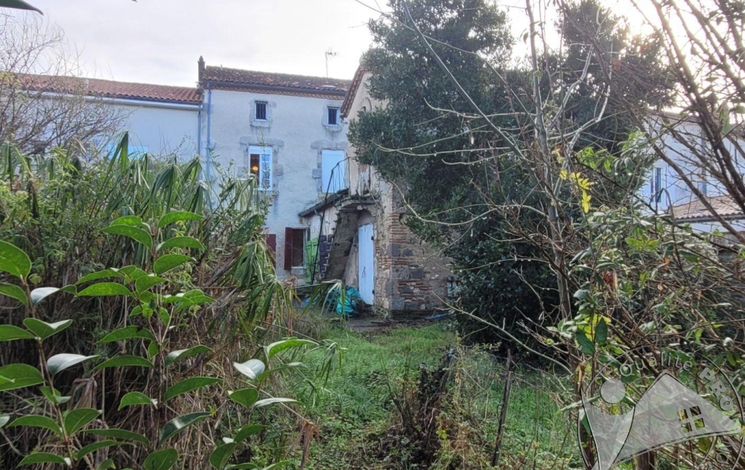 Annonces AIGUILLON : Maison / Villa | AIGUILLON (47190) | 203 m2 | 104 000 &euro; 